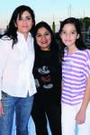Sandra Hernández, Mónica Cervantes y Andrea Vargas Hernández.