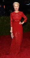 Kendall Jenner lució su bellza en un vestido brillante verde.