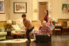 "Gabriela" (Daniela Luján), "Tecla" (Jessica Segura) y "Aldolfo" (Moisés Iván) se unen a la divertida familia.