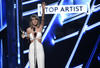 Taylor Swift se convirtió en la gran ganadora de los Premios Billboard de la Música con ocho galardones.