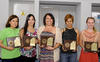 23052015 Gelo, Ana, Evelyn, Adriana y Rachel recibieron reconocimientos.