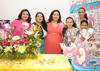07062015 TENDRá CUATES.  Jéssica Espino de Rodríguez con su mamá, Graciela Esquivel de Espino, en su baby shower.