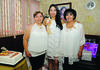 07062015 CERCA DEL ALTAR.  Concepción Gándara Alanís y Martha Fernández le organizaron una fiesta de despedida a Mónica Enríquez Gándara por su cercano enlace nupcial.