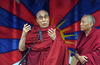 El líder espiritual tibetano visitó este domingo la popular cita musical