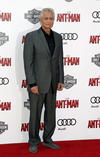 El actor estadounidense Michael Douglas no se perdió el estreno de Ant-Man.