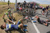 La caída afectó al líder, el suizo Fabian Cancellara.