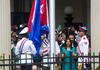 El canciller cubano fue el encargado de izar la bandera nacional en la que será la embajada del país en Washington.