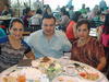 23072015 DISFRUTAN EN FAMILIA.  Sandra Sierra, Abraham Sierra y Maricela Limones.
