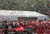 En una probada más de lo que se espera en noviembre durante el Gran Premio de México, el piloto Esteban Gutiérrez y la escudería Ferrari emocionaron al público en la capital mexicana.