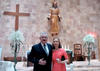 30082015 Presente en esta ceremonia se encontró su esposo, el Sr. Jorge Alberto Hernández Terrazas, quien la felicitó por este gran logro.