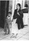 26072015 MarÃ­a del Rosario Arteaga y su hijo RamÃ³n Olivares Arteaga en 1934.