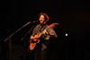 “¡Gracias y buenas noches, Durango. ¿Cómo están? que lindo público, ya me tocaba venir para presentar Hasta la raíz. Muchas gracias por esperar”, dijo Lafourcade.