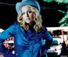 En 1998 Madonna sorprendió con su séptimo álbum de estudio, Ray of Light, mismo que reflejó un cambio en su percepción y su imagen.