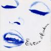 Madonna inició en 1993 The Girlie Show World Tour para promover su quinto álbum de estudio Erotica.