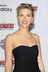 Muy por debajo de Lawrence, aparece Scarlett Johansson con 35.5 millones de dólares.