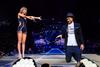 Taylor Swift compartió el escenario con Justin Timberlake durante un concierto en Los Ángeles.