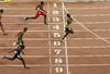 Todo era alegría y éxito tras la gran victoria de Usain Bolt en los 200 metros planos del Mundial de Atletismo, pero de pronto vino un gran susto cuando el jamaiquino fue atropellado.