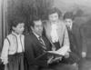 20092015 Ernesto Reséndiz López (f) y Ernesto Reséndiz Arreola
a la edad de dos años. Actualmente, radica en Dallas, Texas. Captados el 19 de septiembre de 1961.