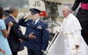 Alrededor de las 16:00 horas locales, el avión papal aterrizó en la Base de la Fuerza Aérea Andrews.