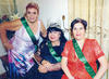 20092015 La reyna Consuelo Soto Muñoz, acompañada de las princesas Martha Andrea Anguiano Mack y Rosario Pámanes Hernández.