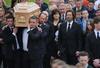 Jim Carrey lució un semblante triste durante el funeral.