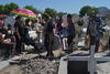 Laguneros llevaron música a sus difuntos en los panteones de Torreón durante el Día de Muertos.