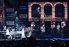 Los hermanos Jesse & Joy interpretaron La Montaña.