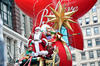 Santa Claus se hizo presente como cada año en el desfile de Macy's.