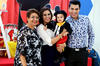 29112015 FIESTA INFANTIL.  Sra. María del Pilar Caro Sandoval, Nora Lourdes Cisneros Caro y su hijo Diego Amir Ibarra Cisneros en el festejo por su primer año de vida.