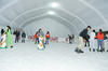La instalación de la pista de hielo requiere una superficie de al menos 15 metros de ancho por 30 de largo.