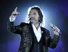 15 de septiembre | Yuri.  La jarocha se presentó con un gran espectáculo en la Plaza Mayor para festejar con los laguneros El Grito de Independencia e interpretar sus éxitos musicales.