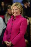 La candidata a la presidencia de EU por el partido demócrata, Hillary Clinton, encabezó la lista de mujeres más admiradas.