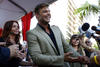 Ricky Martin develó su estrella en el recién creado Paseo de la Fama de Puerto Rico.