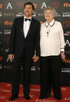 Javier Bardem acudió también acompañado de su madre, la actriz Pilar Bardem.