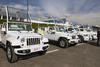 Se trata de dos vehículos Jeep Wrangler y tres camionetas Dodge Ram, de la marca Chrisler, que serán utilizados en la Ciudad de México, Ecatepec, Tuxtla Gutiérrez, San Cristóbal, Morelia y Ciudad Juárez, como parte de la visita del sumo pontífice a México.