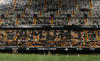 El partido se desarrolló en el estadio de Mestalla, que lució mayormente vacío.