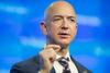 Jeff Bezos, fundador del comercio por internet, Amazon, con 42 mil 500 millones de dólares, tiene el quinto puesto.