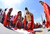 Los soldados romanos echando 'suertes' sobre la vestimenta de Jesús.