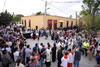 Alrededor de 200 participantes provenientes de distintos puntos de la Comarca Lagunera y del propio municipio participaron en la procesión.