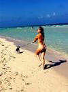 La rubia Isabel Madow colocó fotos en su cuenta de Instagram en las que mostró delantera y retaguardia.