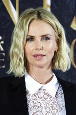 Emily Blunt aparece como "Freya", la Reina del Hielo.