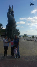 Mi hermana, mi madre y mi hermano en Cd. Juárez Chihuahua.