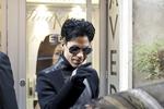 El cantante, compositor, arreglista y multiinstrumentista Prince se destacó por renovar el género de la música bailable y generar una obra cargada de misticismo y sexualidad, controvertida para muchos y referente para otros durante la década de los 80.