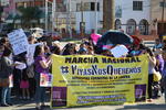 Iniciaron un recorrido por la avenida Matamoros con dirección al poniente, a su paso mantuvieron los gritos y reclamos.