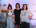 Las actrices Vanessa Bauche, Cassandra Ciangherotti y Adriana Paz posaron ante los fotógrafos.