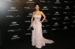Esta no es la primera ocasión en la cual Salma Hayek llama la atención por su escote.