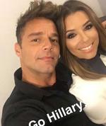 Artistas como Ricky Martin, Eva Longoria o Stevie Wonder dieron en un acto en Los Ángeles, el impulso final a la exsecretaria de Estado de EU, Hillary Clinton, para las primarias demócratas que se celebran en California este martes.