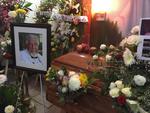 Rubén Aguirre fue velado en una funeraria ubicada en el centro de Puerto Vallarta, donde decenas de personas se dan cita para dar el último adiós a “El profesor Jirafales”, personaje admirado desde los años 70 en prácticamente todos los países de América Latina.