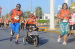 El paquete del corredor incluyó además de número y préstamo de chip, playera dry fit sublimada, medalla de finalista, además de poder gozar de todos los servicios durante la carrera, como son el médico, vial, guadarropa y sanitario.