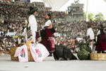 La Guelaguetza se celebra los dos lunes más cercanos a la festividad de la Virgen del Carmen.